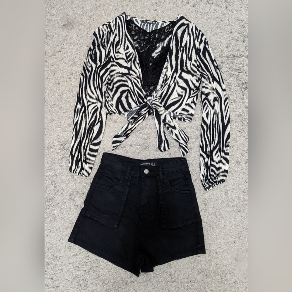 PrettyLittleThings Shorts